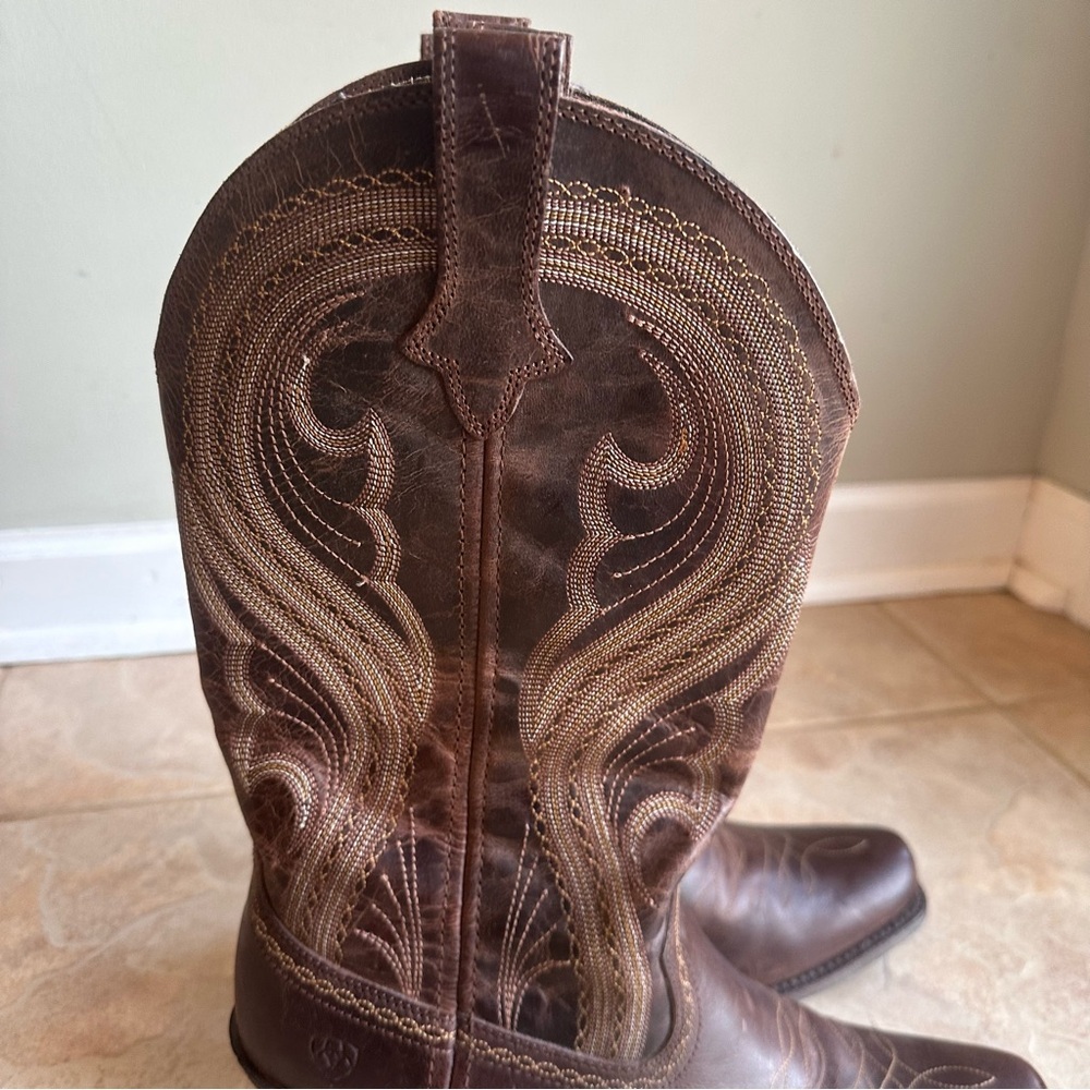 NWOB Ariat Lively Boots Leather Square Snip Toe Cowboy 10016357​ - Picture 3 of 8